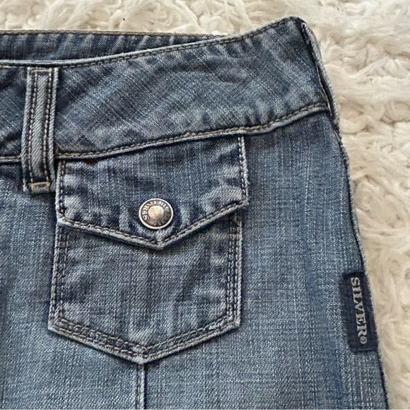 Vintage y2k
SILVER Jeans Co Denim knee length jean skirt 28 1026 D1 - Picture 2 of 6